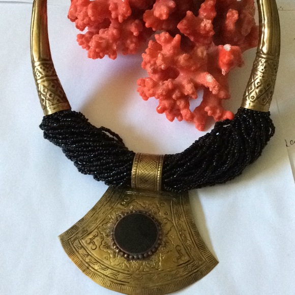 Vintage engraved brass beads necklace - Picture 3 of 5